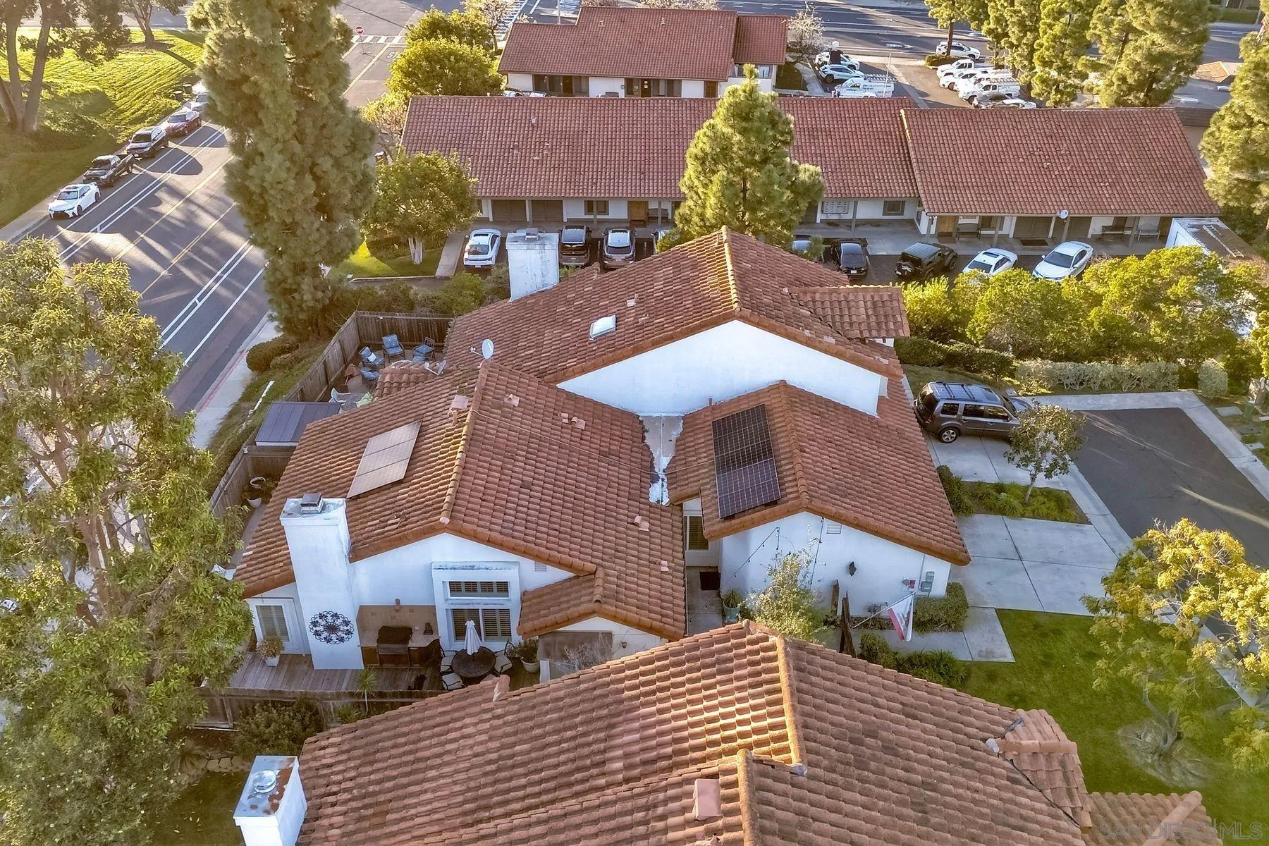 2037 Countrywood Way Encinitas, CA 92024 - Photo 38 of 51