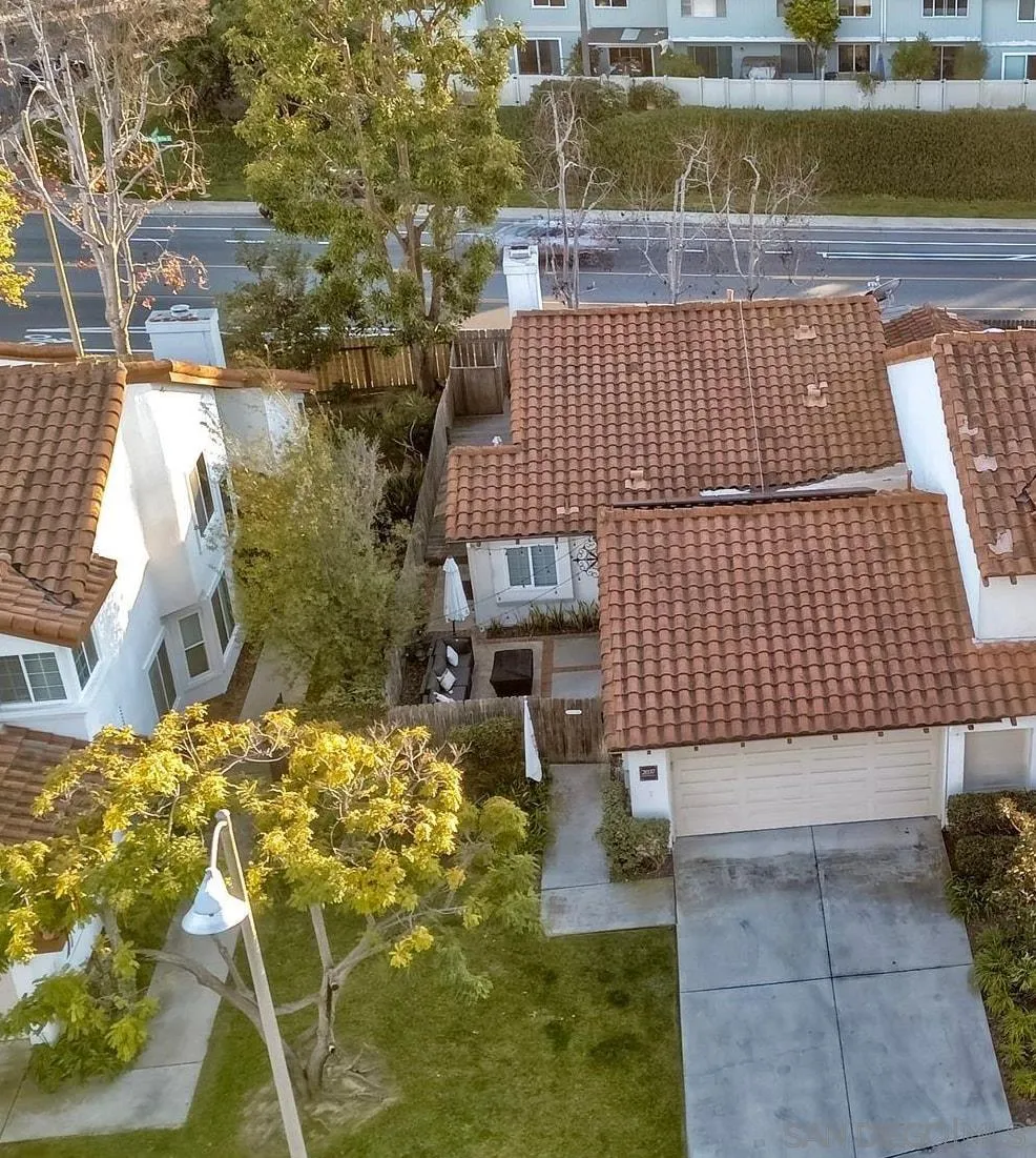 2037 Countrywood Way Encinitas, CA 92024 - Photo 4 of 51