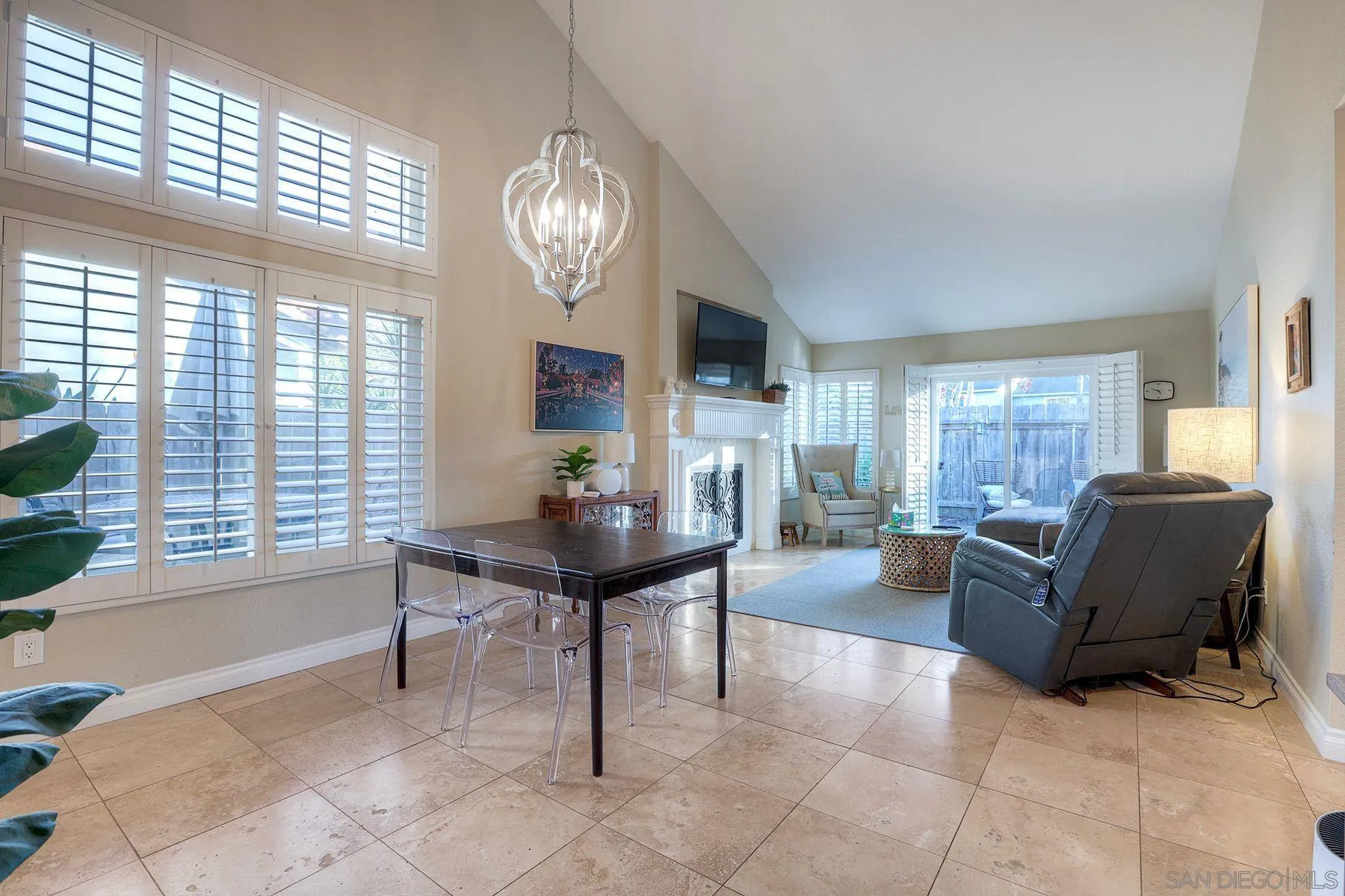 2037 Countrywood Way Encinitas, CA 92024 - Photo 8 of 51