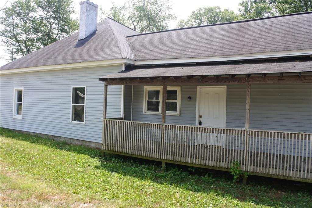 5024 Old Rural Hall Road Winston-Salem, NC 27105 - Photo 3 of 16 Gallery Image 3