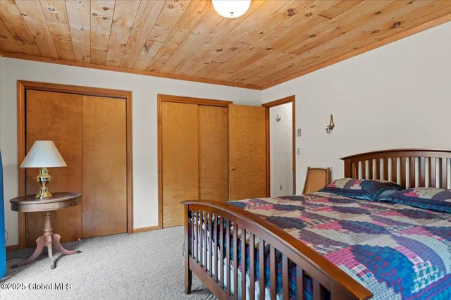 $550,000 | 10 East Beachwood Road, Corinth, NY 12822