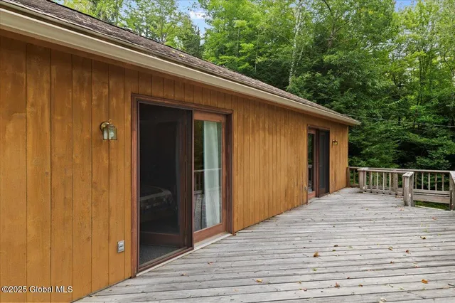 $550,000 | 10 East Beachwood Road, Corinth, NY 12822