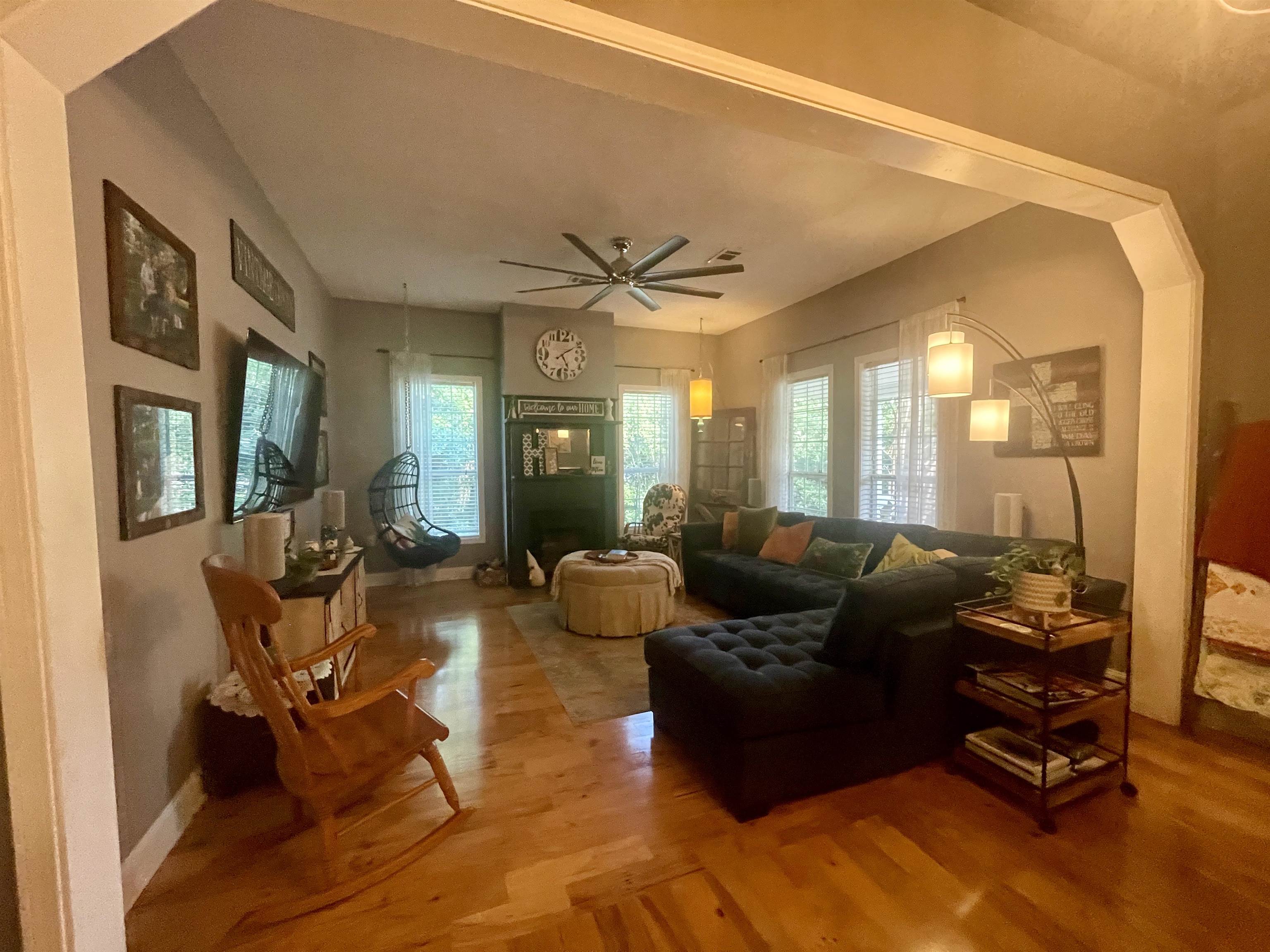 325 East Horner Street Atmore, AL 36502 - Photo 3 of 20 Living Room