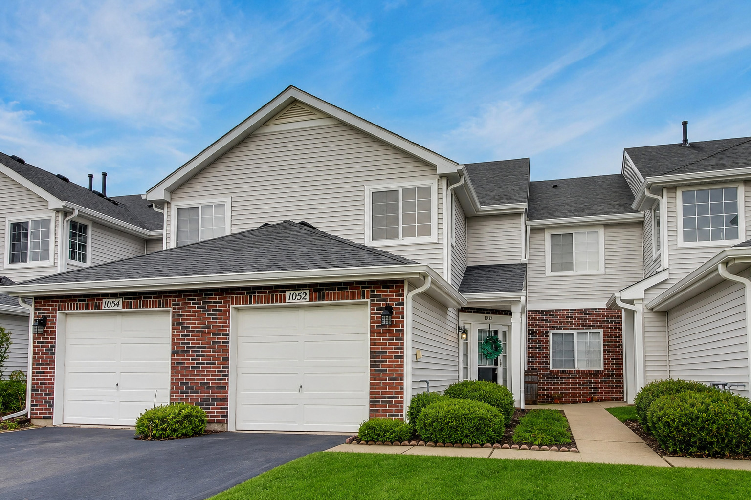 1052 Ripple Ridge Darien, IL 60561 - Photo 1 of 9