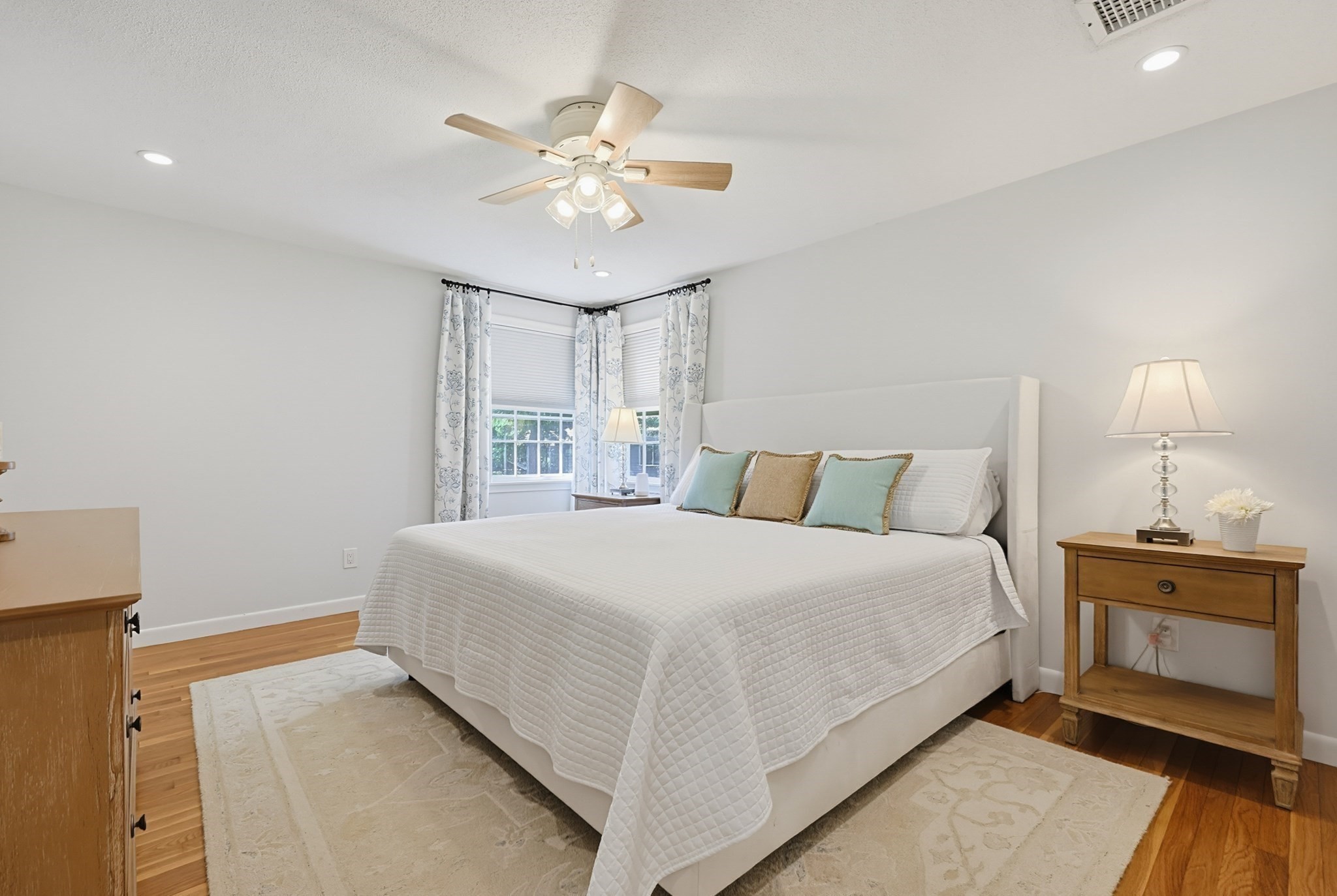 10 Howe Circle Randolph, MA 02368 - Photo 16 of 42 Gallery Image 16
