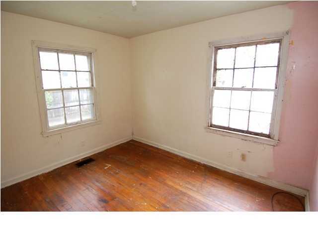 4533 Dover Road Louisville, KY 40216 - Photo 4 of 11 Additional Photo