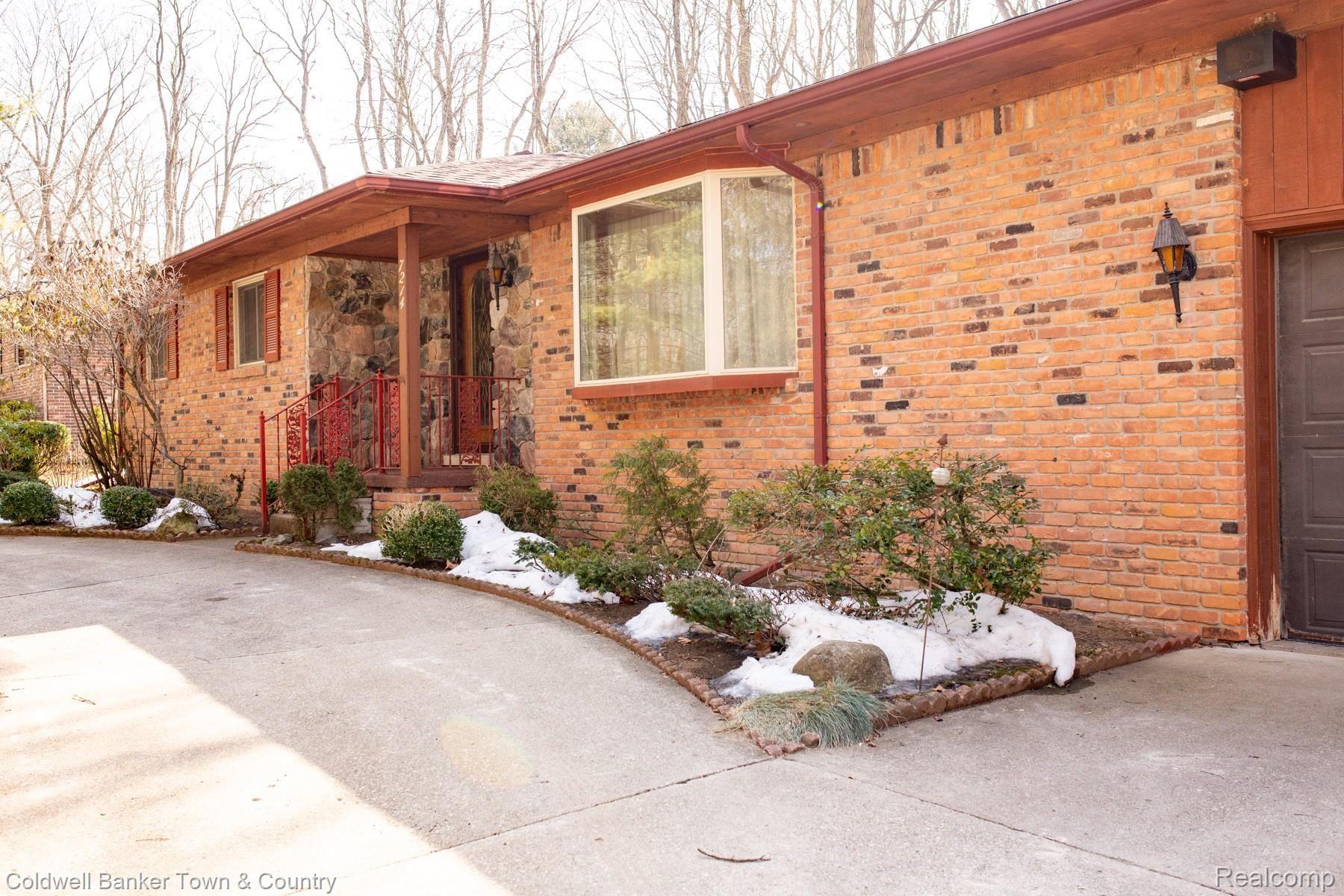 7214 Cowell Road Brighton, MI 48116 - Photo 47 of 65 IMG_0318.JPG