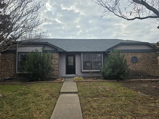 $2,295 | 306 East Schreiber Street, Garland, TX 75040