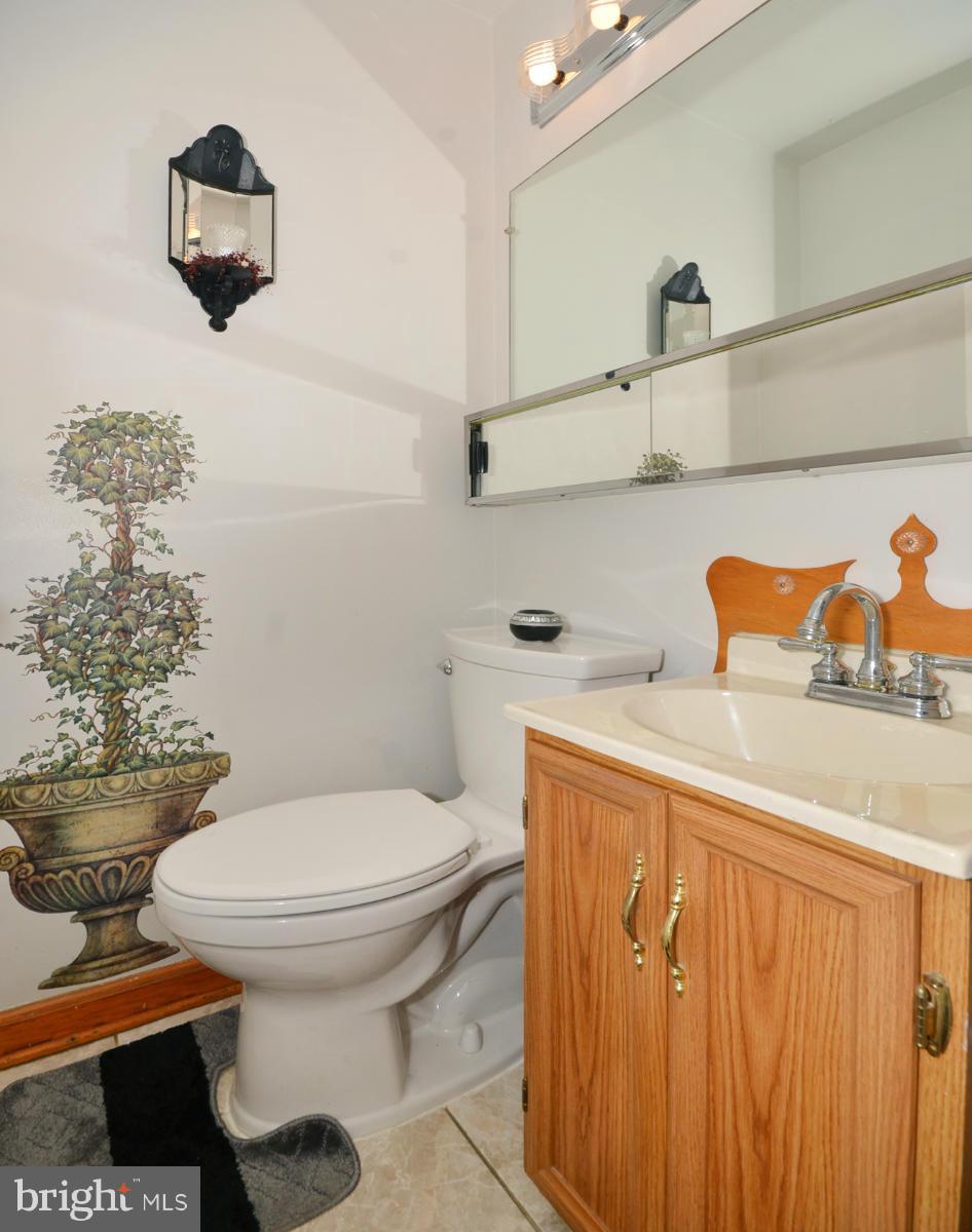 7486 German Hill Road Baltimore, MD 21222 - Photo 15 of 27 Bath