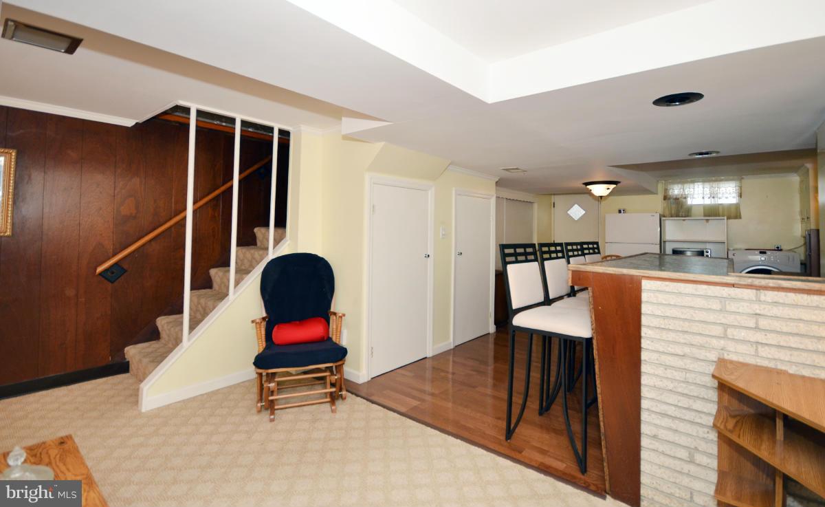 7486 German Hill Road Baltimore, MD 21222 - Photo 20 of 27 Family Room