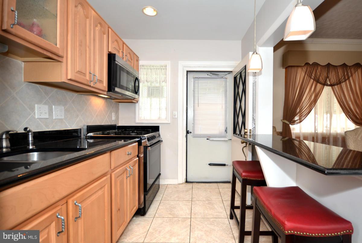 7486 German Hill Road Baltimore, MD 21222 - Photo 7 of 27 Kitchen
