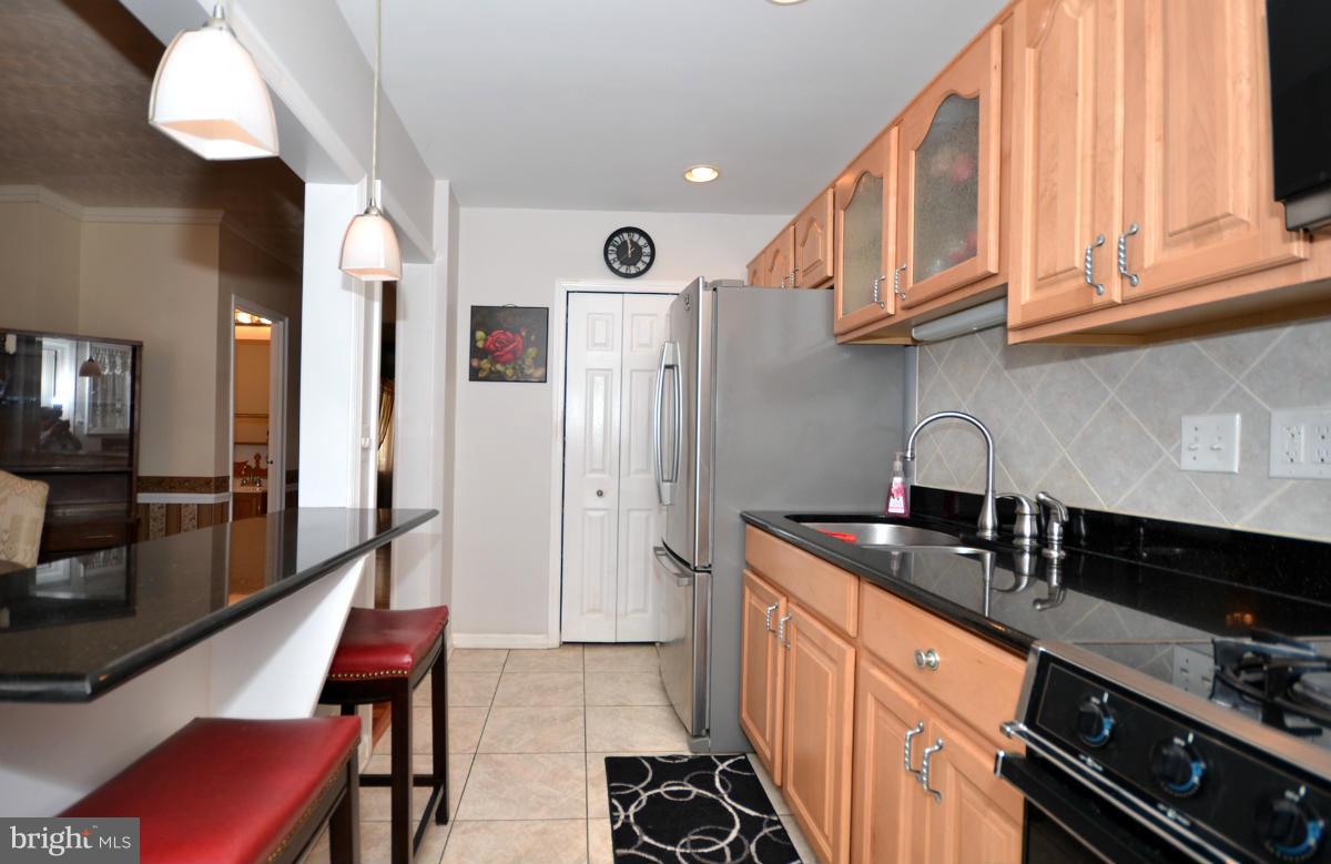 7486 German Hill Road Baltimore, MD 21222 - Photo 8 of 27 Kitchen