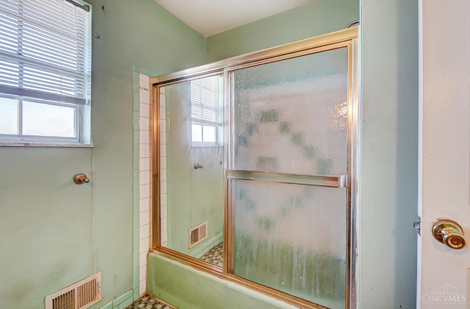 4308 Turf Lane Cincinnati, OH 45211 - Photo 29 of 46
