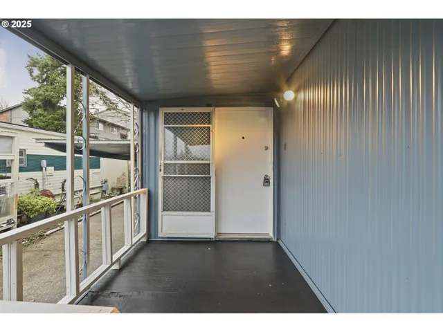 $62,500 | 4424 Southeast Roethe Road, Unit 42, Milwaukie, OR 97267