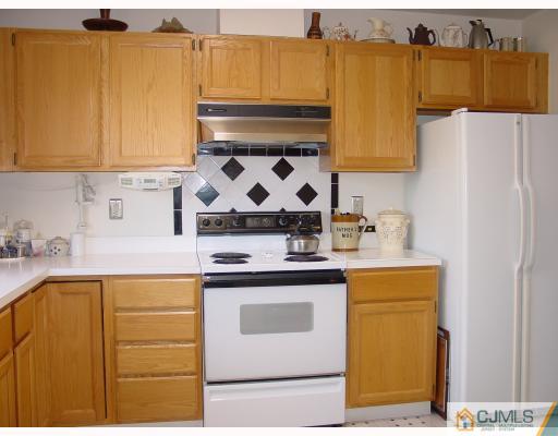 836 Vail Road Monroe Township, NJ 08831 - Photo 2 of 9 Gallery Image 2