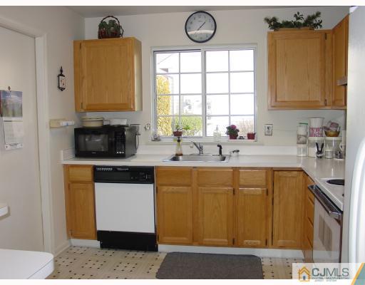836 Vail Road Monroe Township, NJ 08831 - Photo 3 of 9 Gallery Image 3