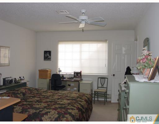 836 Vail Road Monroe Township, NJ 08831 - Photo 7 of 9 Gallery Image 7