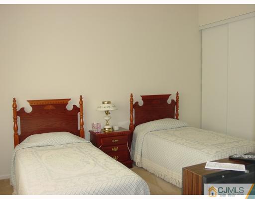 836 Vail Road Monroe Township, NJ 08831 - Photo 8 of 9 Gallery Image 8