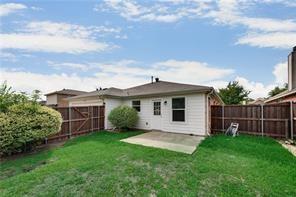 2112 Pecan Creek Drive Mesquite, TX 75181 - Photo 10 of 11 a front view of house with yard and green space