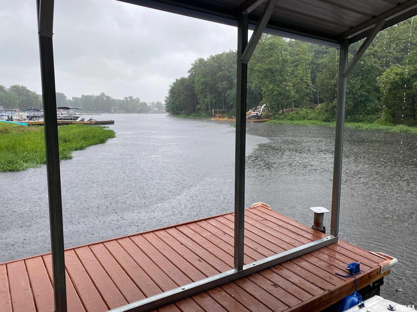 4 Victory Lane Marion, IL 62959 - Photo 26 of 26 a view of a balcony with wooden floor