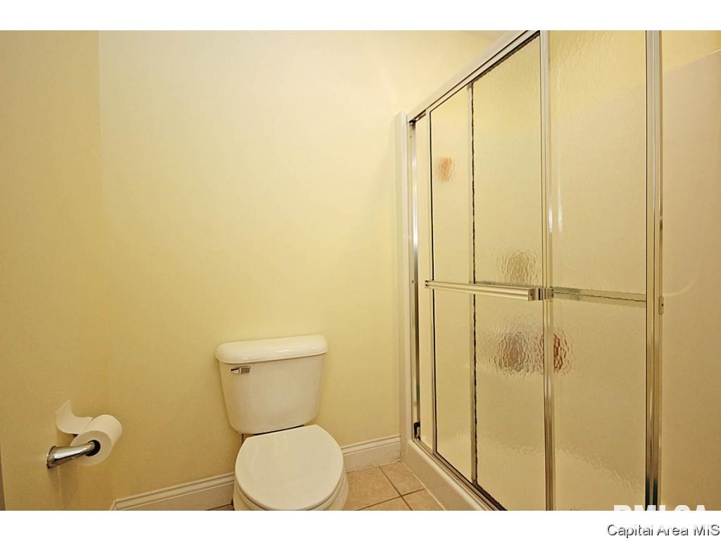 702 Heathrow Lane Rochester, IL 62563 - Photo 14 of 28