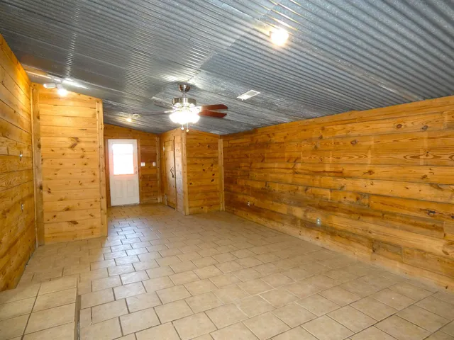 $249,000 | 1007 East Wallace Street, Llano, TX 78643