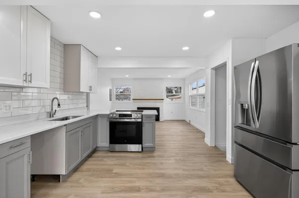 $325,000 | 2026 Ames Avenue East, St. Paul, MN 55119