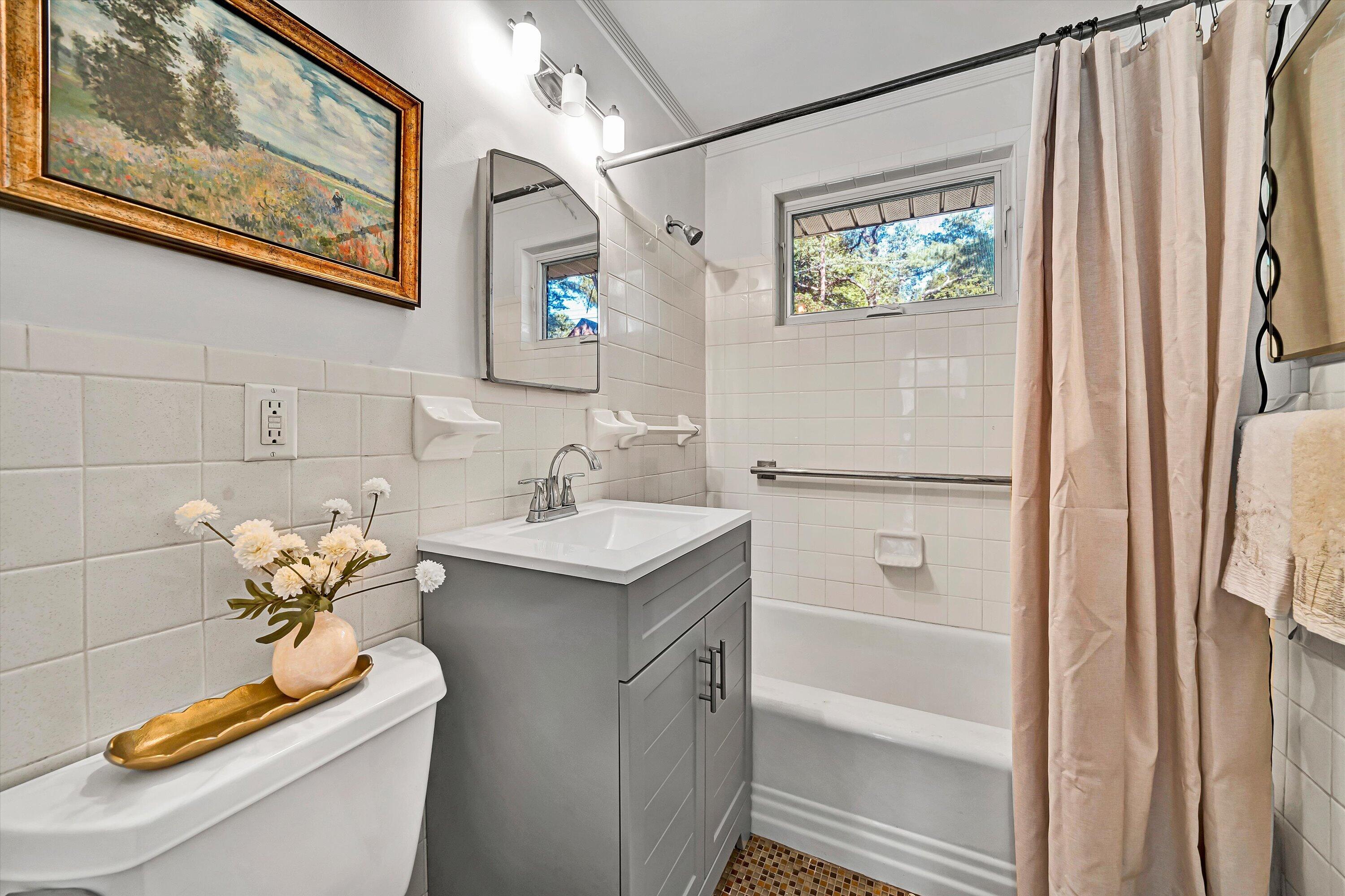 1909 Blenheim Road Southwest Roanoke, VA 24015 - Photo 21 of 50 28-SGM-01130