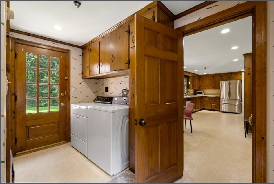 81 Draper Road Wayland, MA 01778 - Photo 12 of 18