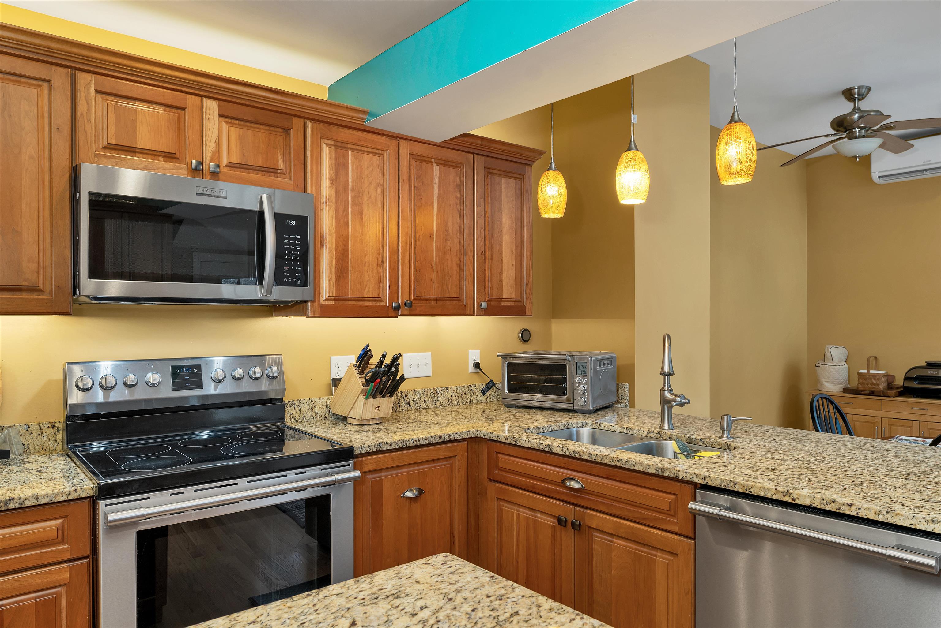 10 Patricia Street Windham, NH 03087 - Photo 11 of 59