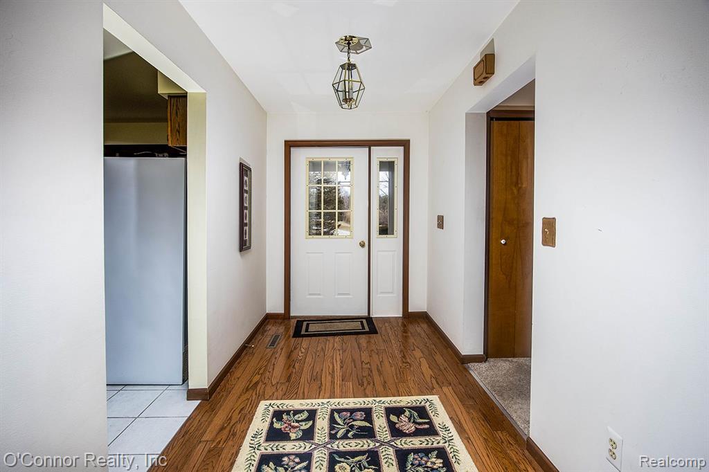 6060 Frith Road St. Clair, MI 48079 - Photo 4 of 43