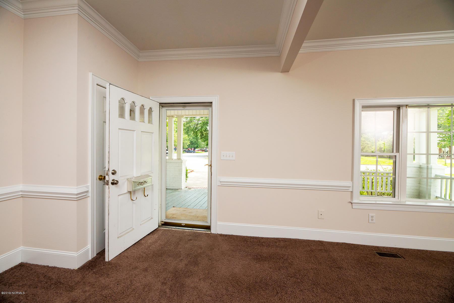385 East 3rd Street Ayden, NC 28513 - Photo 6 of 46 385-West-3rd-Street-08