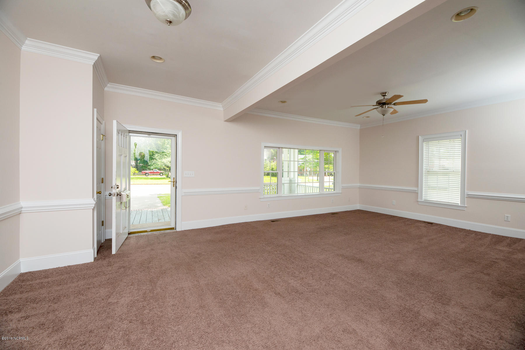 385 East 3rd Street Ayden, NC 28513 - Photo 7 of 46 385-West-3rd-Street-09