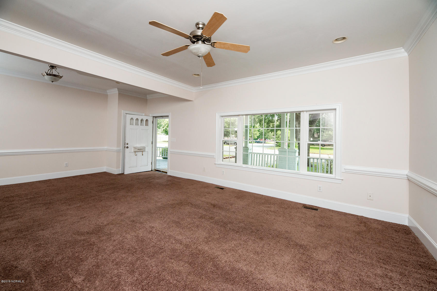 385 East 3rd Street Ayden, NC 28513 - Photo 10 of 46 385-West-3rd-Street-12