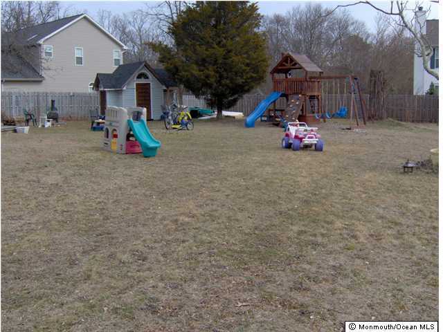 321 Cherry Quay Road Brick, NJ 08723 - Photo 3 of 3 a view of a outdoor space