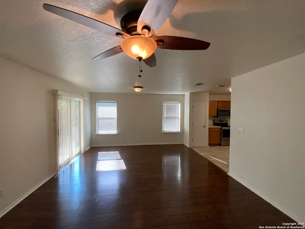 $1,695 | 11003 Dublin Briar, San Antonio, TX 78254