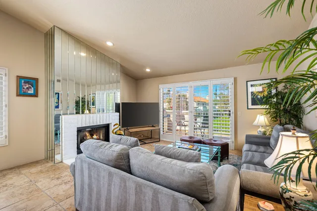 $439,000 | 688 Vista Lago Circle North, Palm Desert, CA 92211