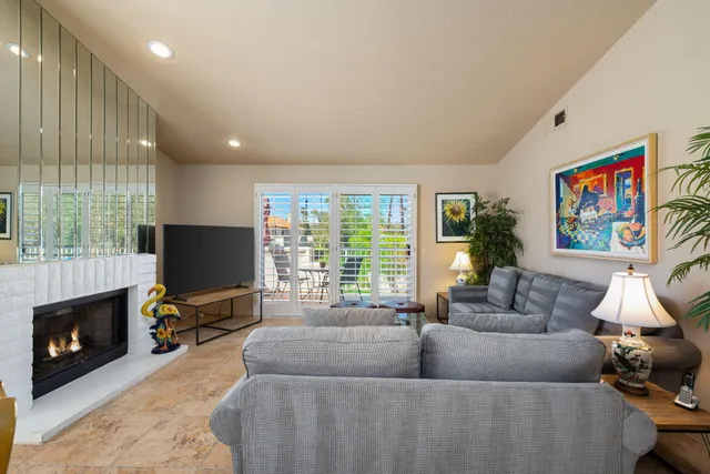 $439,000 | 688 Vista Lago Circle North, Palm Desert, CA 92211