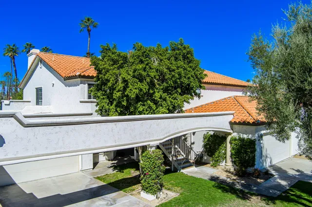 $439,000 | 688 Vista Lago Circle North, Palm Desert, CA 92211