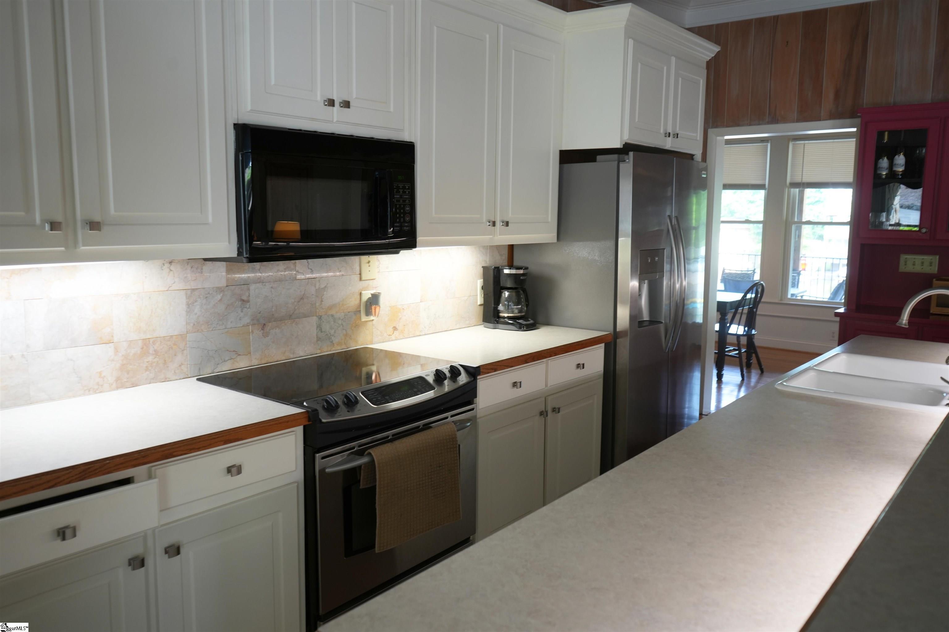 10 Scout Road Greenville, SC 29611 - Photo 12 of 39