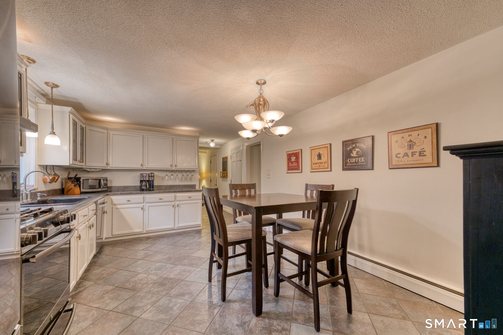 165 Oak Ridge Drive Berlin, CT 06037 - Photo 9 of 40