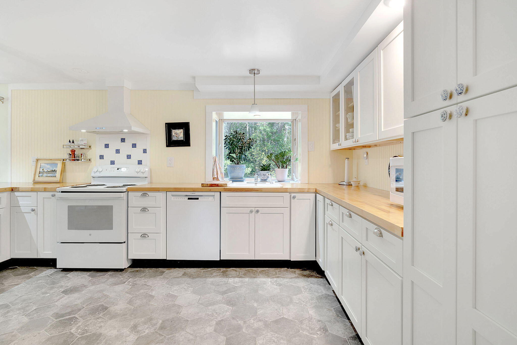 470 Mere Point Road Brunswick, ME 04011 - Photo 6 of 45 470MerePoint-1