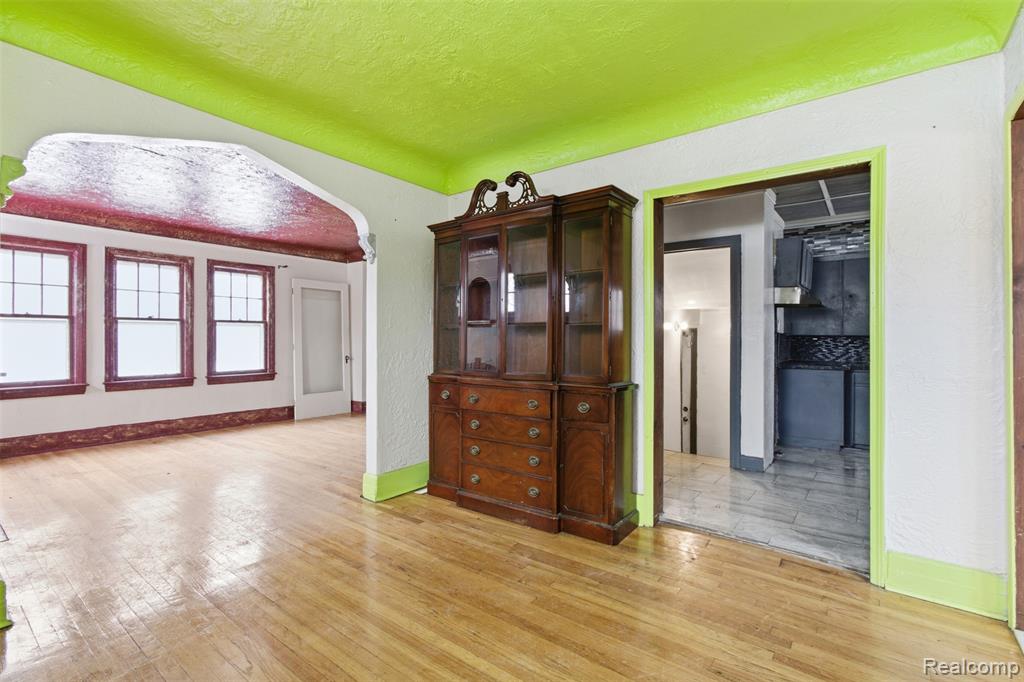 5885 Harrell Street Detroit, MI 48213 - Photo 6 of 21 Gallery Image 6