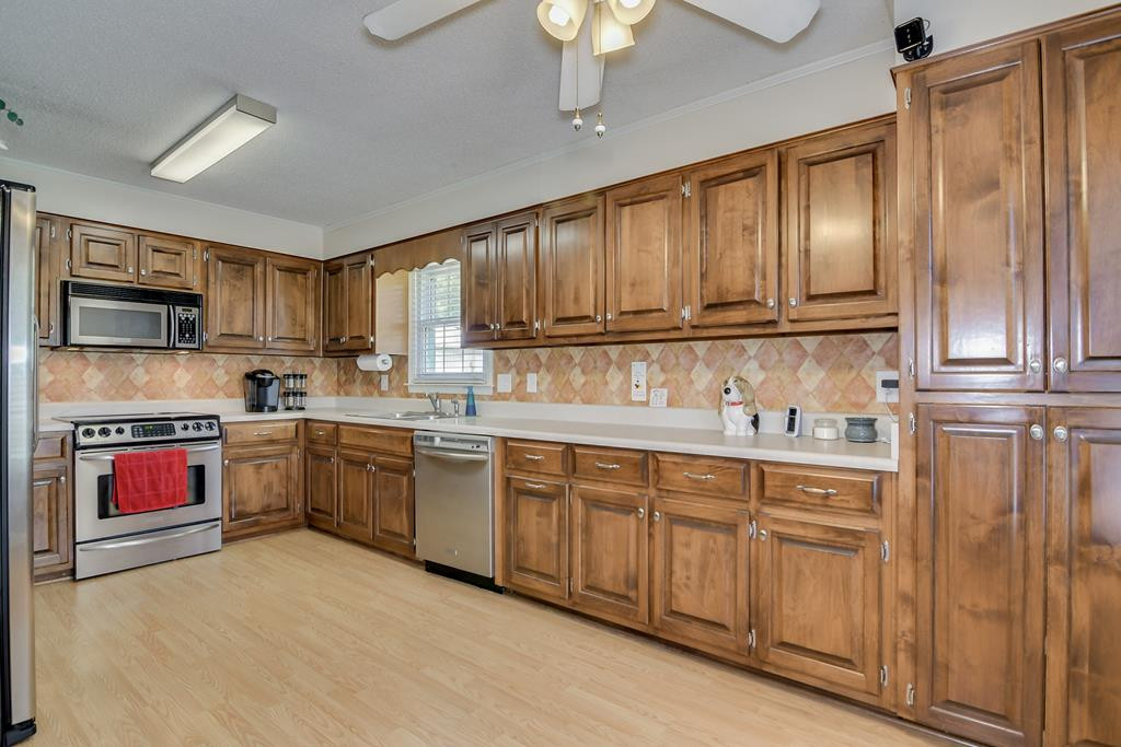 2110 Howard Mill Road North Augusta, SC 29841 - Photo 13 of 40