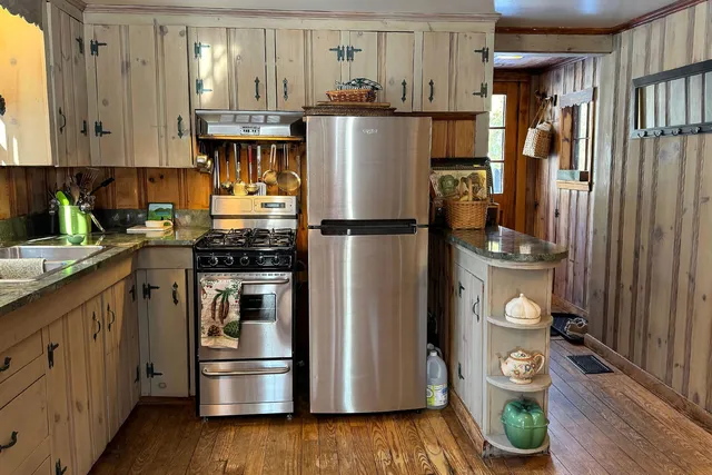 $1,200,000 | 34 Many Oaks Lane, Windham, ME 04062