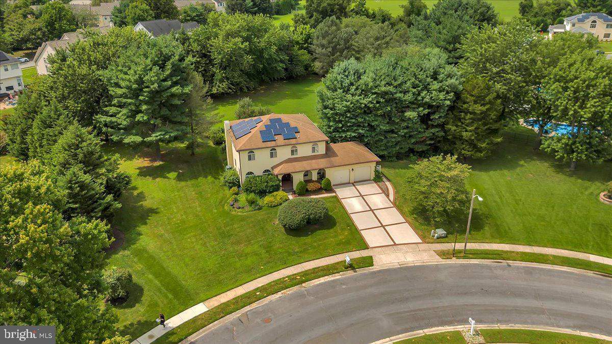 50 Wayside Road Berlin, NJ 08009 - Photo 32 of 35 Charming home nestled in lush greenery.