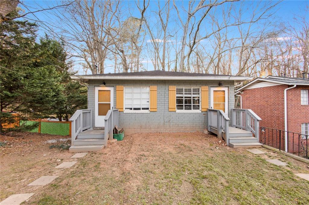 121 Fairview Street, Unit 2 Decatur, GA 30030 - Photo 10 of 11 front view of a house with a yard