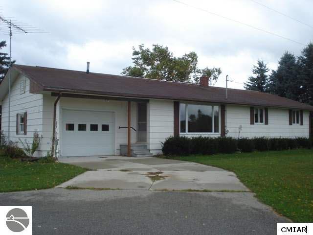 10652 East Stevenson Lake Road Coleman, MI 48618 - Photo 1 of 9 1771576.JPG
