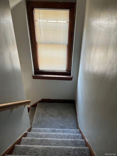 131 Chippewa Road Pontiac, MI 48341 - Photo 11 of 34
