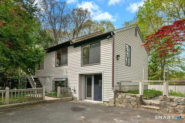 $699,000 | 9 Sylvan Drive, Ridgefield, CT 06877